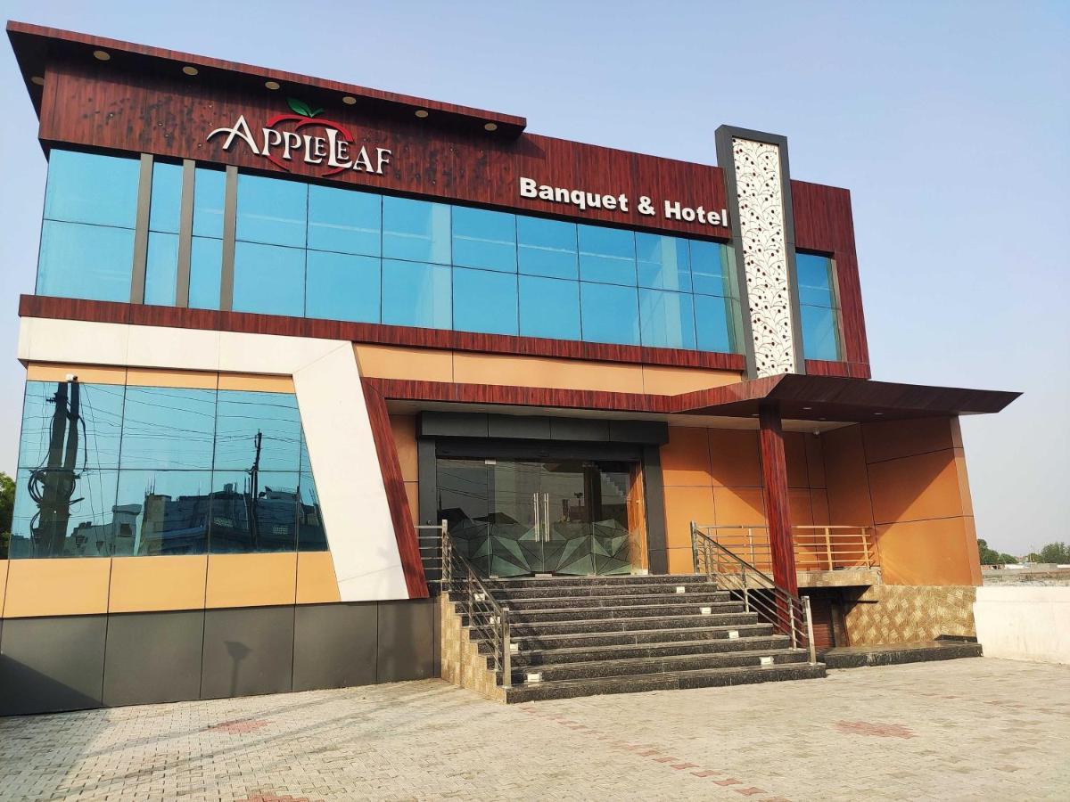 OYO 92169 Apple Leaf Banquet&Hotel Alīgarh Extérieur photo