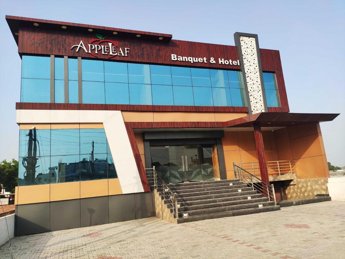 OYO 92169 Apple Leaf Banquet&Hotel Alīgarh Extérieur photo